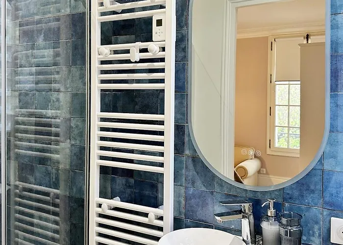 Belle Epoque Par La Boite En Villa *